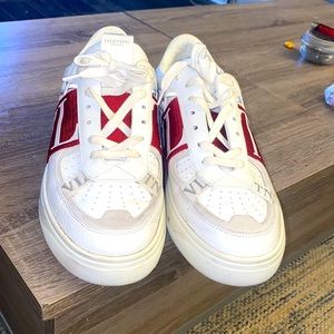 LOW-TOP CALFSKIN VL7N SNEAKER WITH BANDS